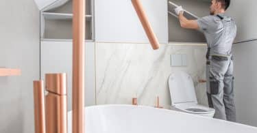 Pourquoi opter pour une salle de bain minimaliste